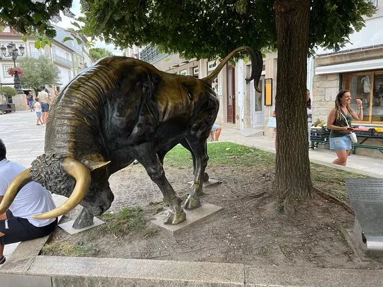 Monumento A Vaca De Cordas