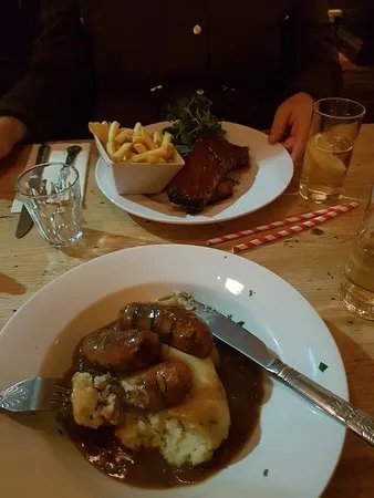 The Manor Bar & Grill