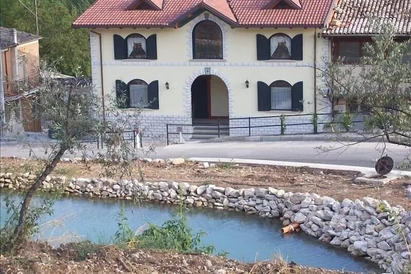 Sulmona -Abruzzo- Prezza -Rural Central Italy Villa