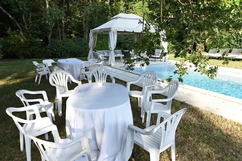 Family Reception House Heated Pool