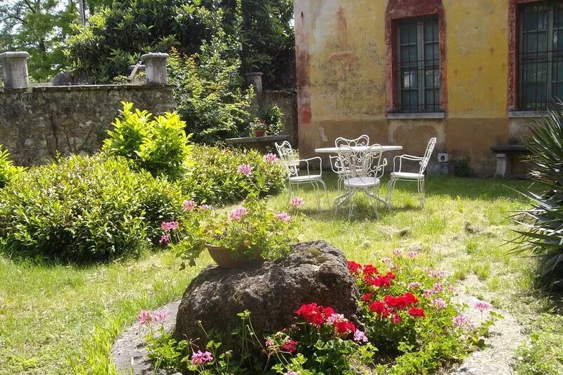 Family apartment with garden - 10 min from the lake!