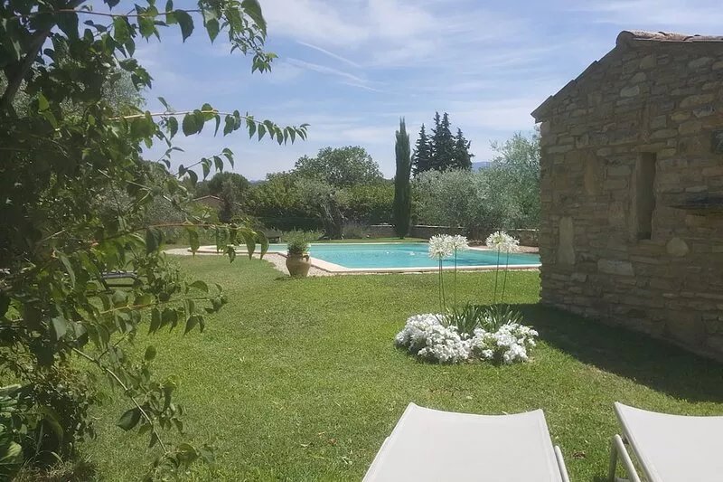 Provençal Mas of 200m2, air-conditioned with swimming pool classified 4 * Nice