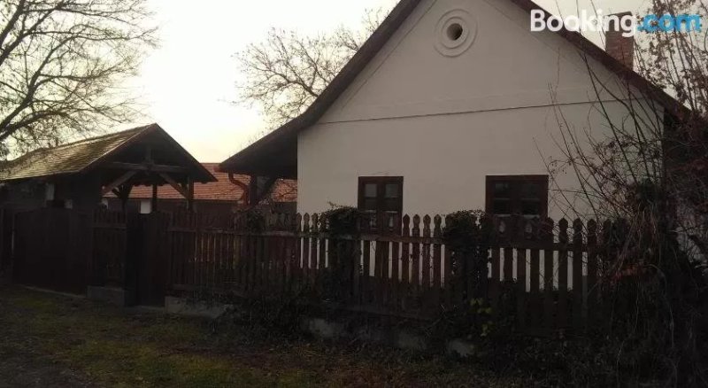 Aldebroi Biztoshaz