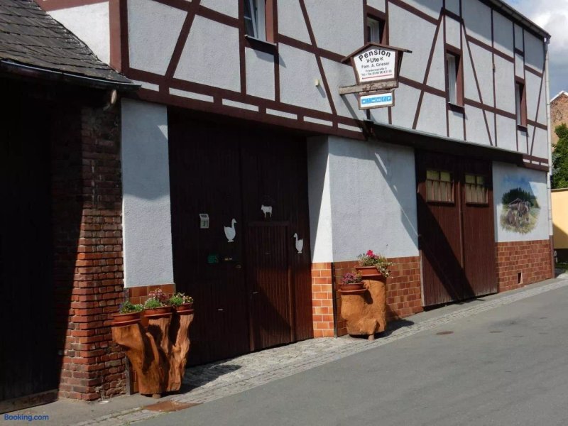 Pension Ute