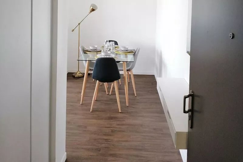 Beautiful 2 bedroom apartment close to Disney