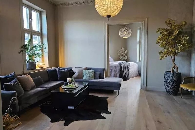 Beautiful century apartment in heart of old town