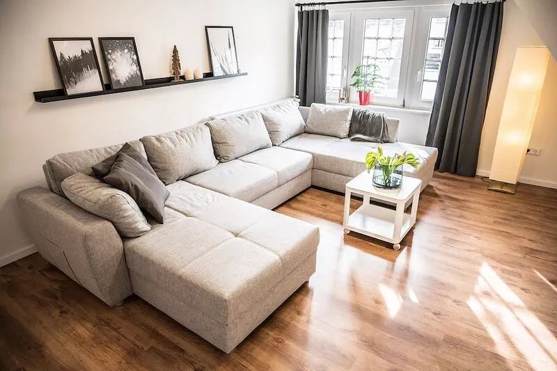 Beautiful, bright top floor apartment with a view of the Arnsberg Forest.