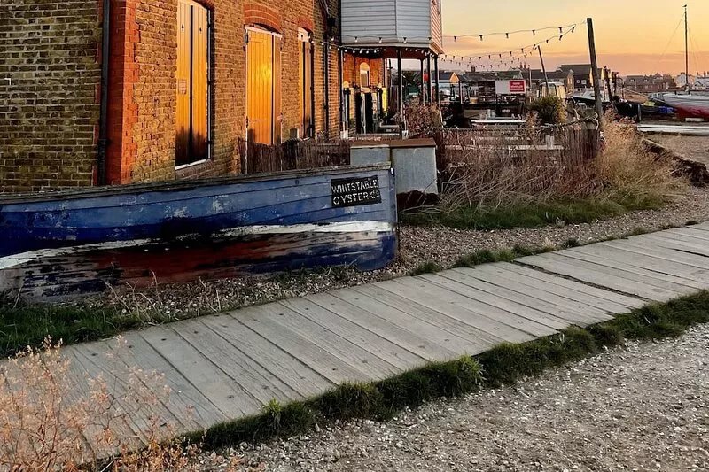 Cosy Fisherman’s Cottage, minutes from High Street, Harbour & Beach