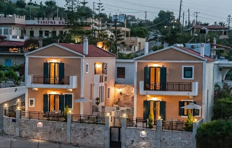 Peonia & Ortansia villas,Modern Family Villas near the sea in Panormos Crete