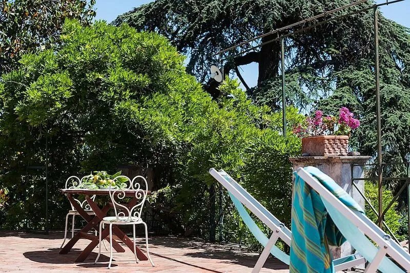 18th Century country house between sea and Etna