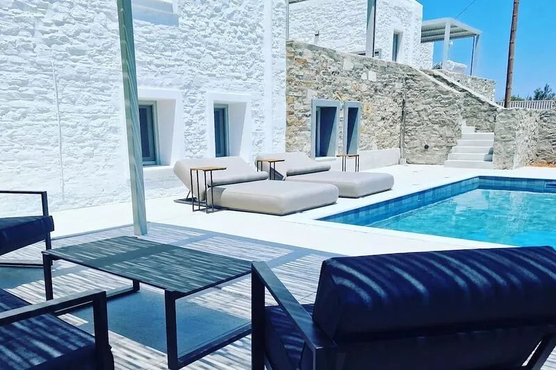 Antiparos Homes - A beautiful holiday home with beach view for groups of 5
