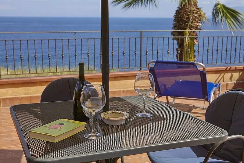 Villa near the sea, 4 bedrooms