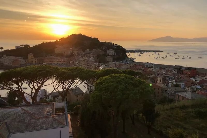 Penthouse in Sestri Levante 150 meters from the two bays near Portofino and 5