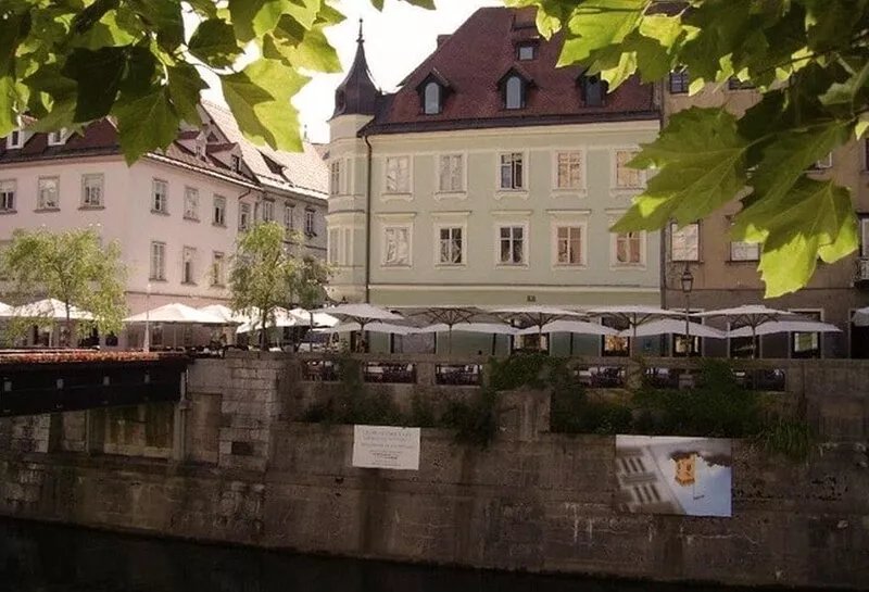 EMMI 4* studio apartment - an oasis in the center of Ljubljana