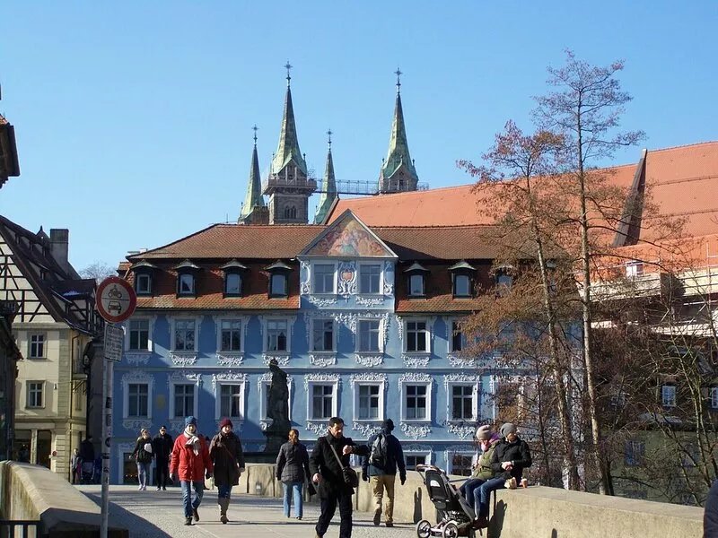 Quiet but conveniently located holiday apartment in the World Heritage City of