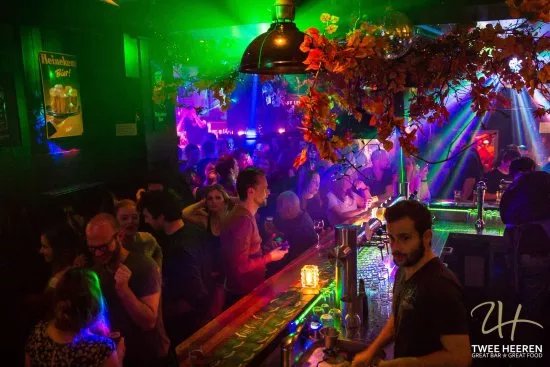 Bar & Club De Twee Heeren