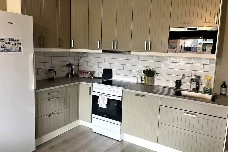 4BR Penthouse Apartment in City Center W/free Parking