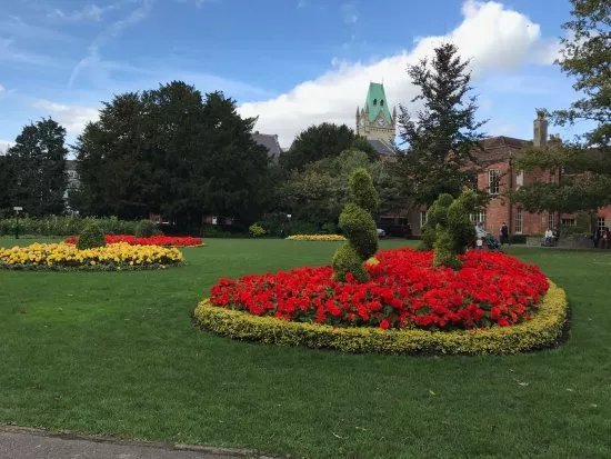 Abbey Gardens