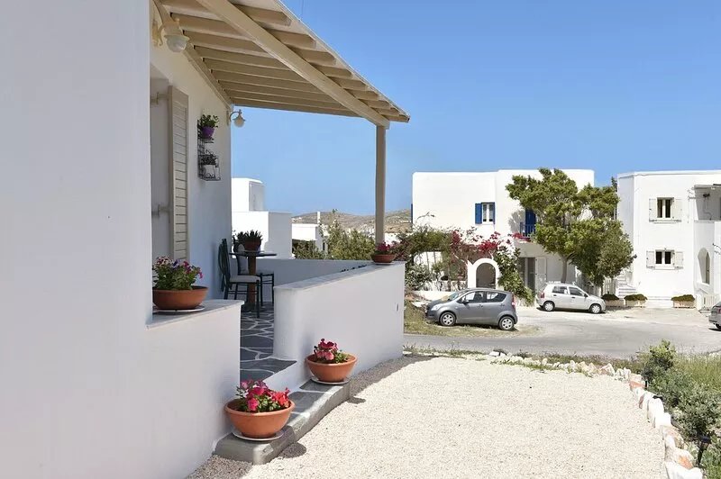 Vagia Calm House is a newly  renovated and fully equipped house located in Paros
