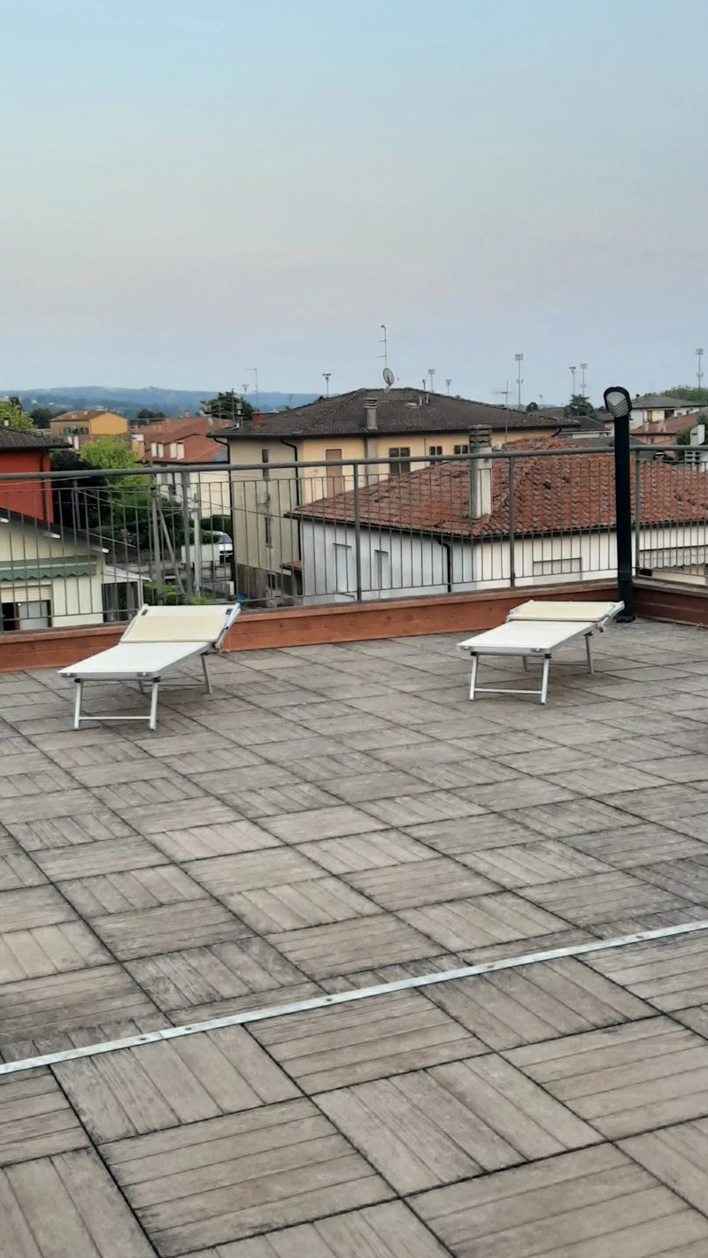 Via Venezia Accomodating Solutions