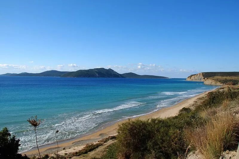 Seabreeze Villas in tranquil olive grove,swimming pool,sea views,sea 800m,Wifi