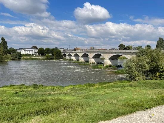 Pont Du Marechal Leclerc