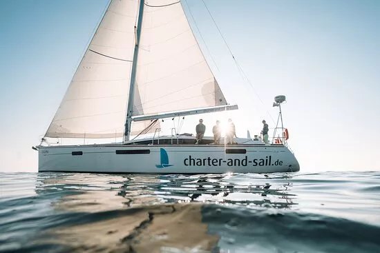Charter & Sail