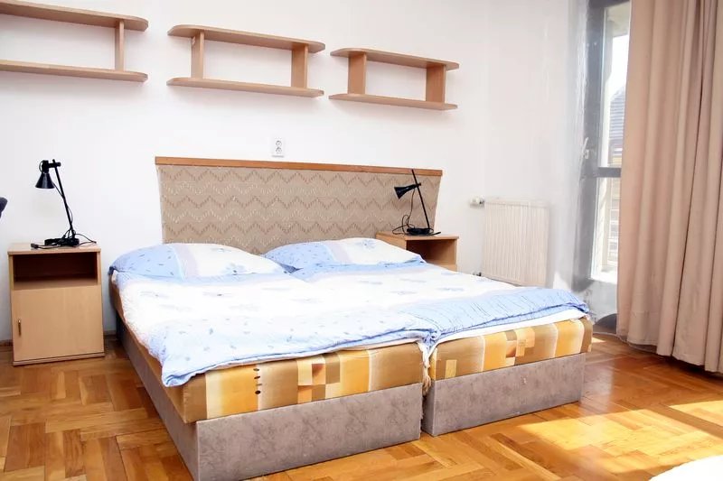 Rozsa Street Guest House