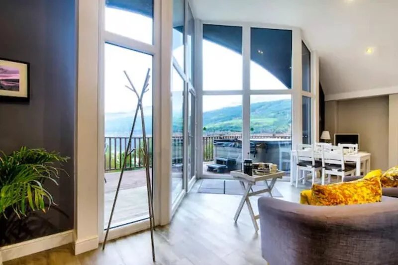TheLodge - sleeps 4 guests  in 2 bedrooms