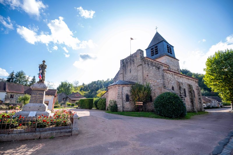 Eglise Clunisienne et Jardin Medieval