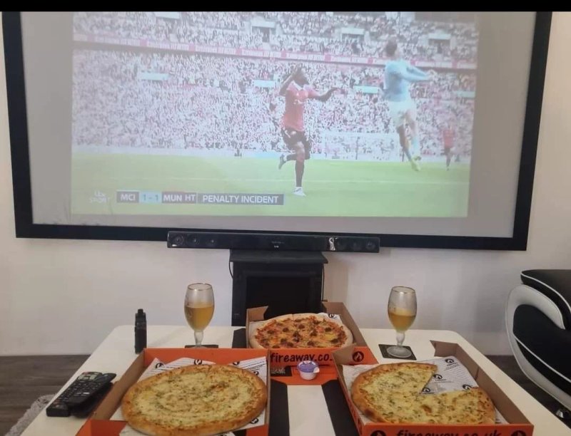 Fireaway Designer Pizza