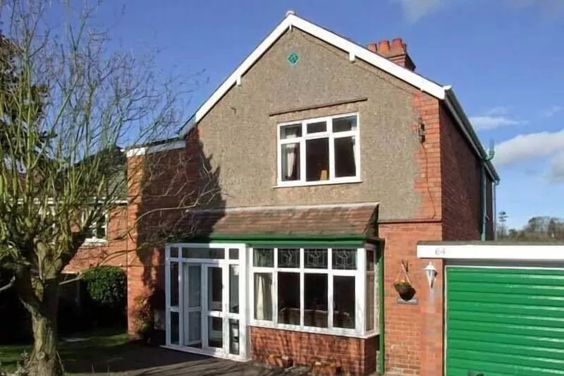 LONINGSIDE, family friendly, with a garden in Wombourne