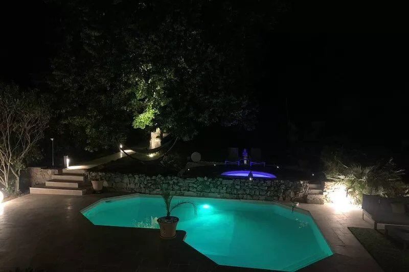 19th century farmhouse near Cannes beaches in quiet pool / spa / garden not
