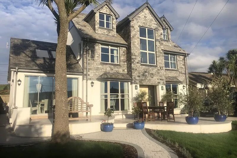 The Old Coastguards, Sleeps 8, Pets, Hot Tub