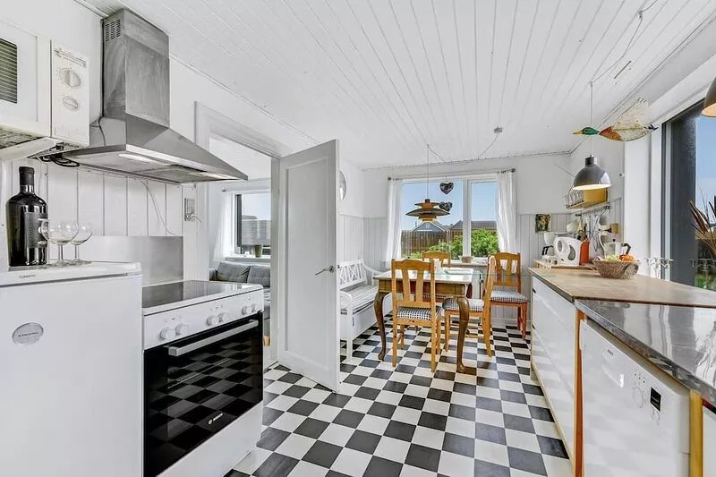 Nice home in Ulfborg with house a panoramic view