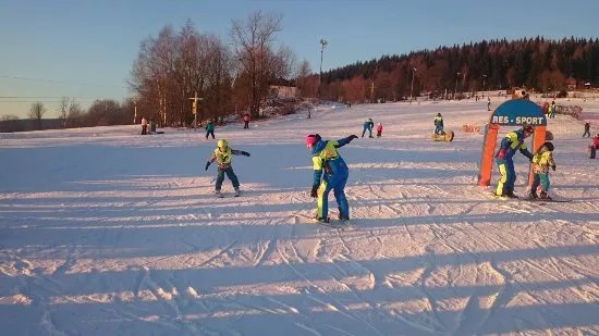 X Ski School