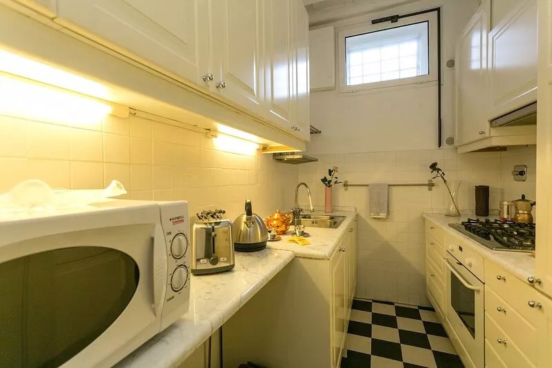 Parione House apartment in the center of Rome