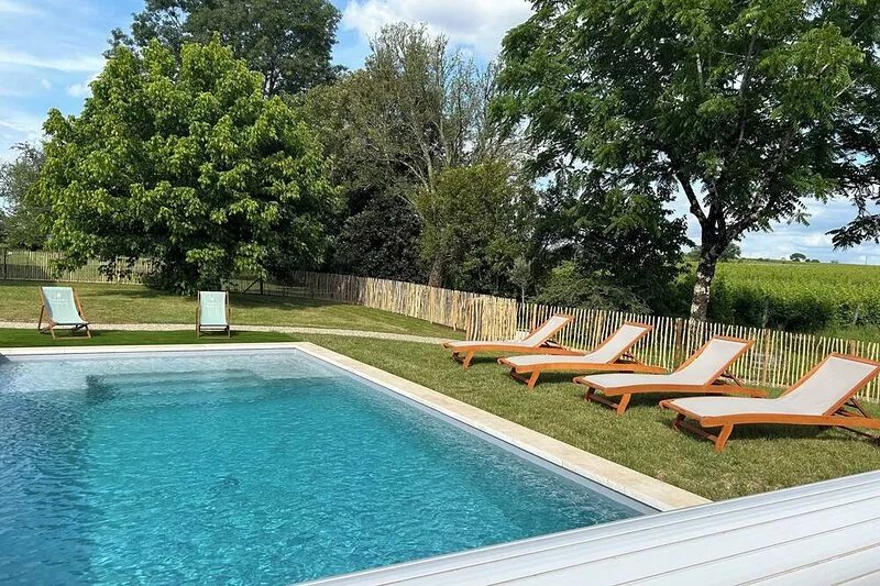 Charming cottage with swimming pool in the heart of the Monbazillac vineyard