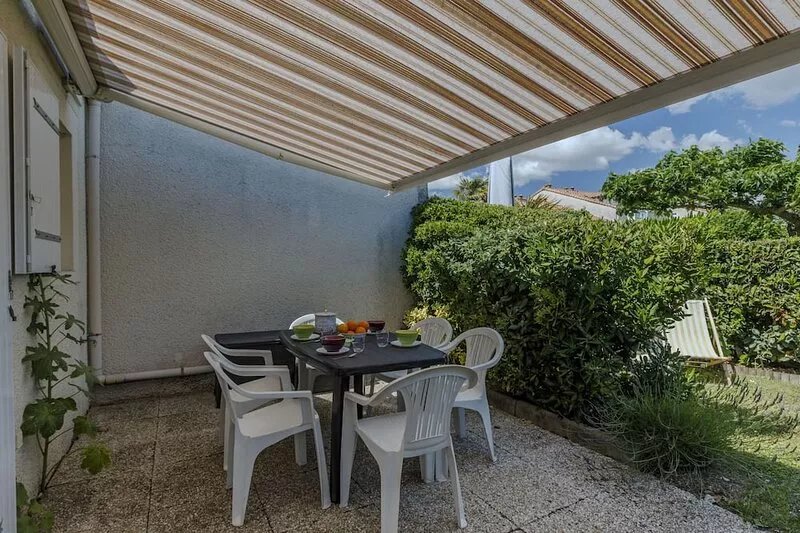 Vacation home Les Jardins de l'Océan  in Vaux Sur Mer, Poitou - Charentes - 4 p