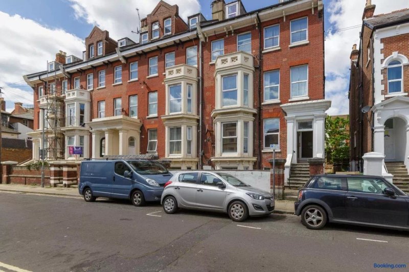 Stopover at SEABIRD APARTMENTS central Southsea