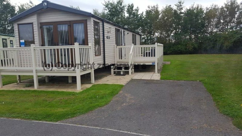 Zoe and Mark's Caravans