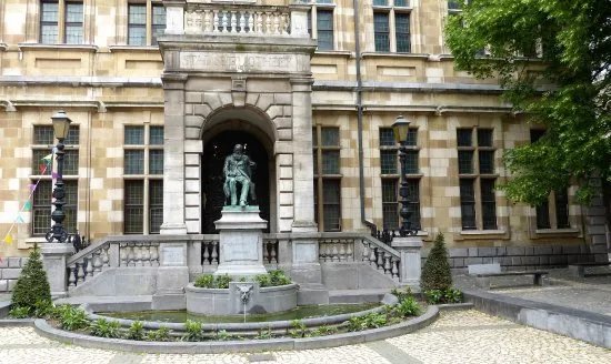 Hendrik Conscience Statue