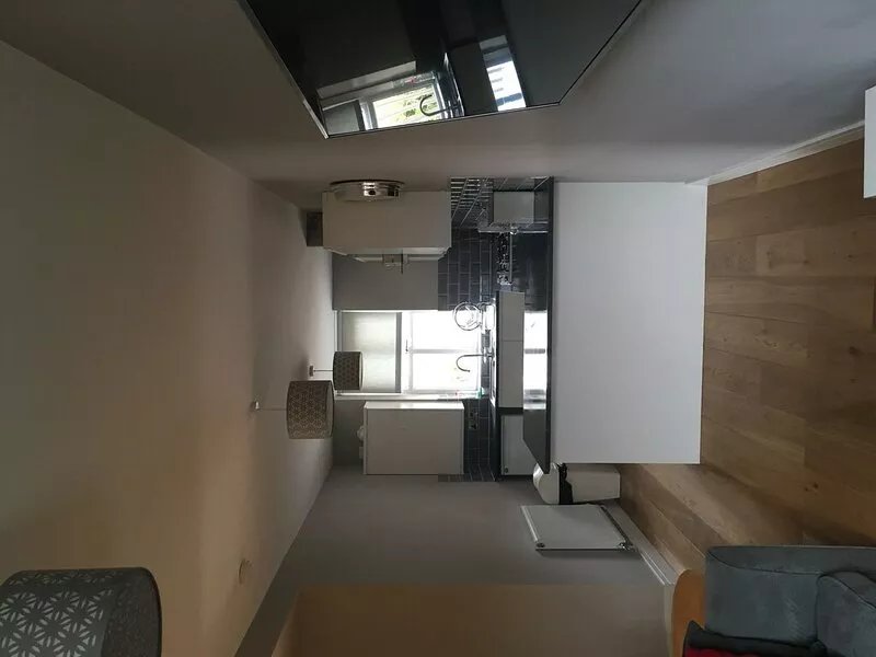 Victorian Church town centre flat with 2 bedroom en suite