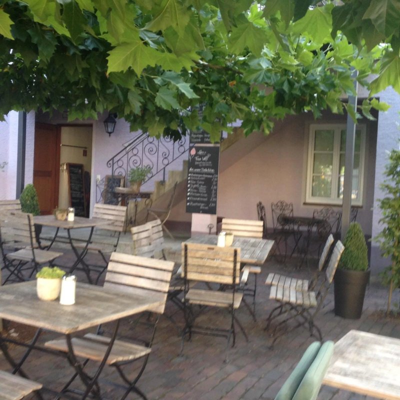 Isa's Cafe & Weinbar
