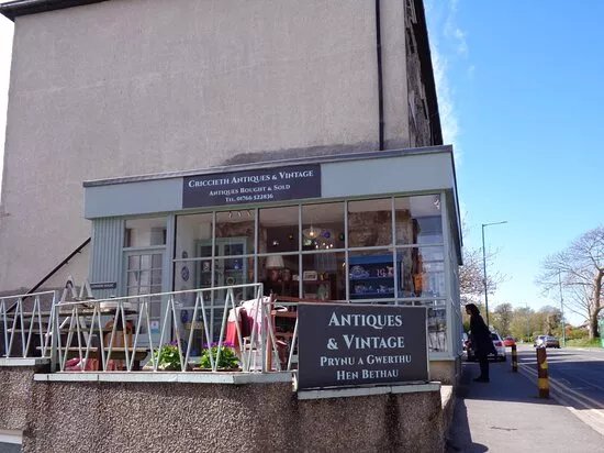 Yr Oriel Criccieth Gallery Antiques & Vintage