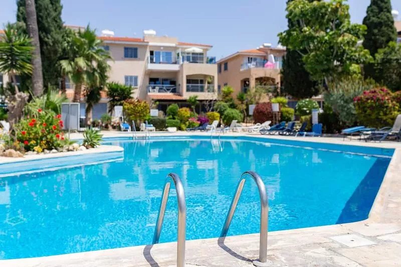 A villa in Paphos, close to the centre, harbour and Kings Avenue Mall!