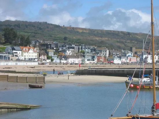 Lyme Regis Undercliff