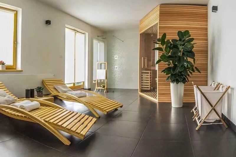 Secluded Holiday Home with Jacuzzi in Kozji Vrh