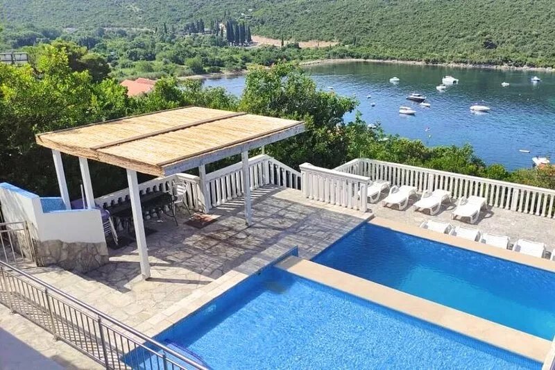 *SPECIAL OFFER AUG 24* SPACIOUS VILLA - OWN POOL, WIFI,  STUNNING SEA VIEWS