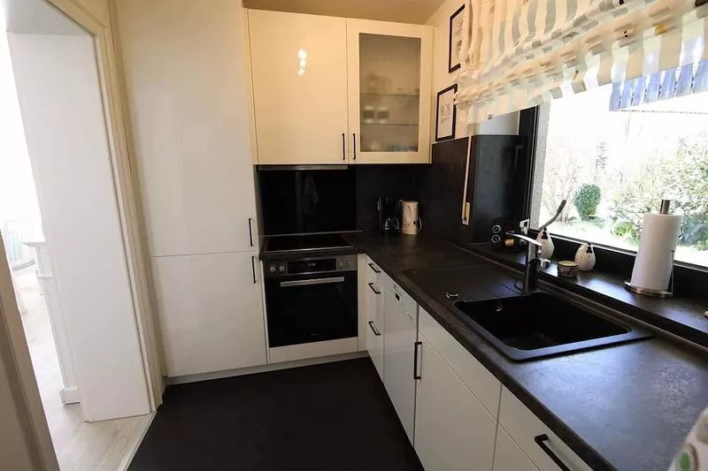 Apartment Hankeln - lovingly renovated with a comfortable box spring bed